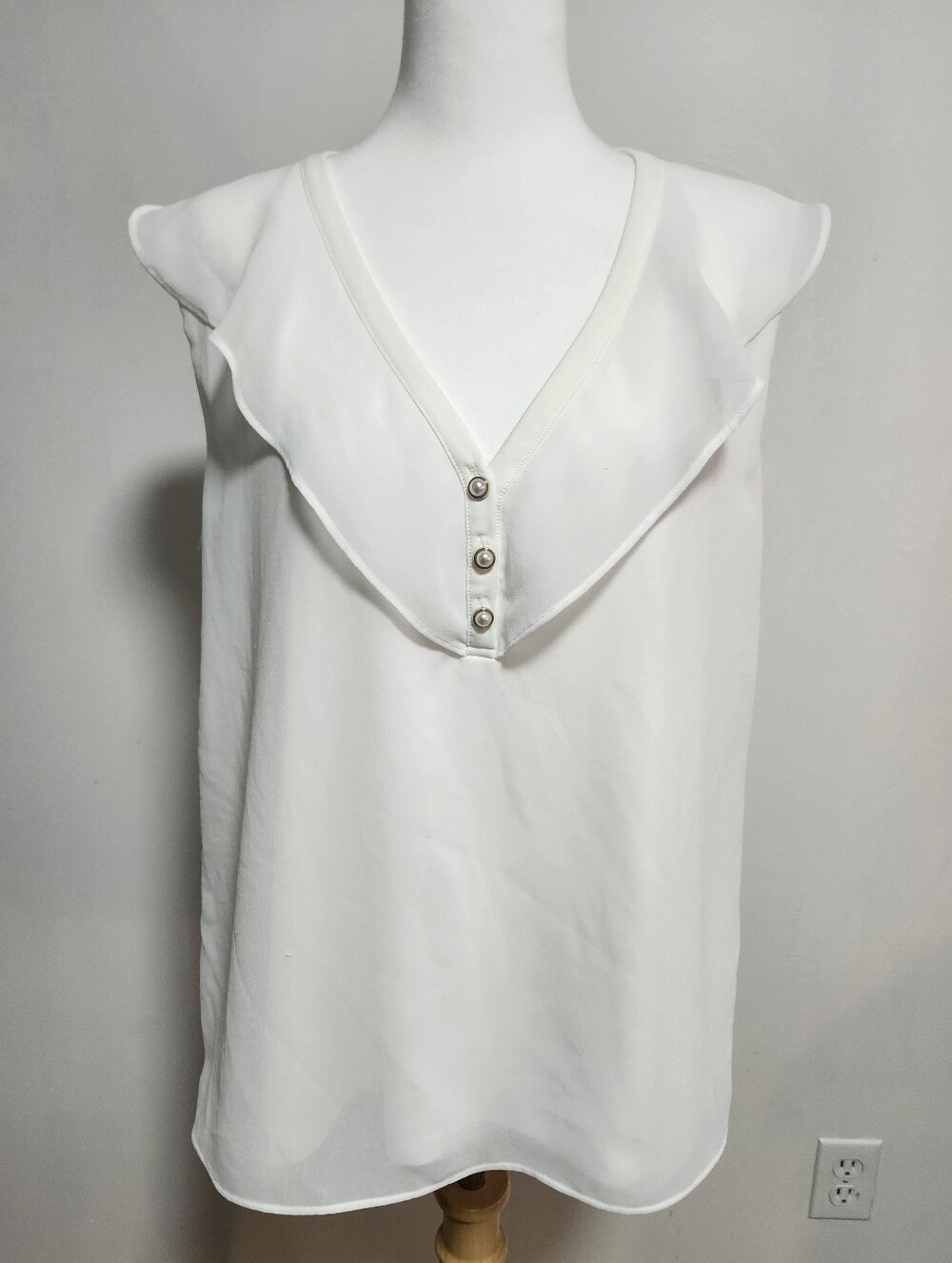 Calvin Klein White Ruffle V-Neck Sleeveless Blouse